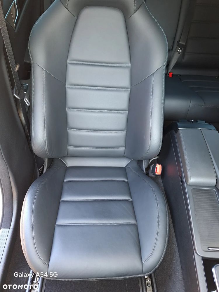 Mercedes-Benz Klasa C 63 AMG AMG SPEEDSHIFT MCT - 25