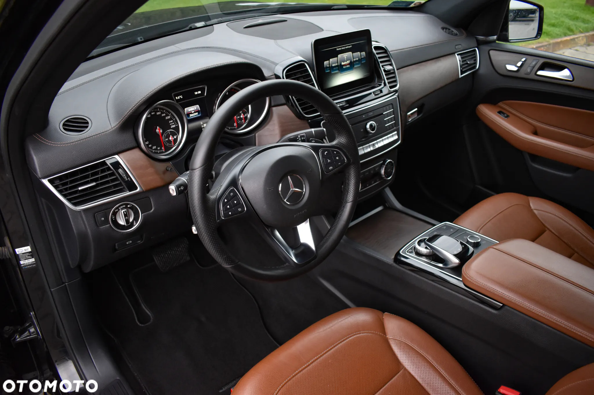 Mercedes-Benz GLE 350 d Coupe 4Matic 9G-TRONIC AMG Line - 5