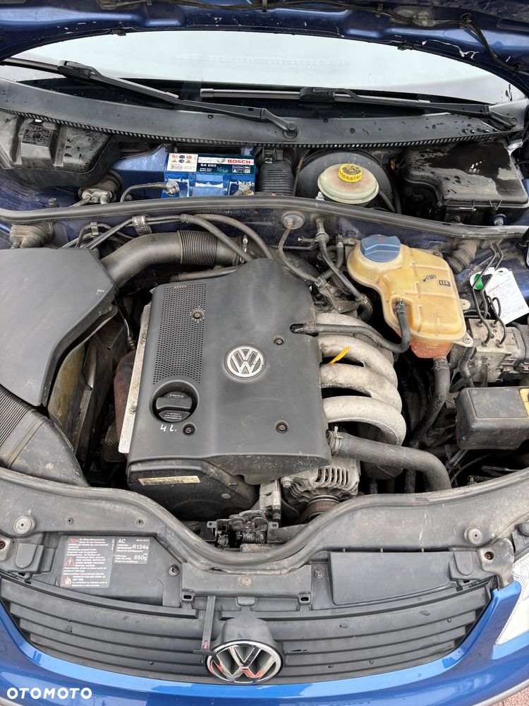 Volkswagen Passat - 32