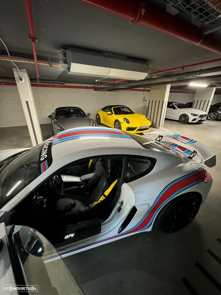 Porsche 718 Cayman GT4 PDK - 3