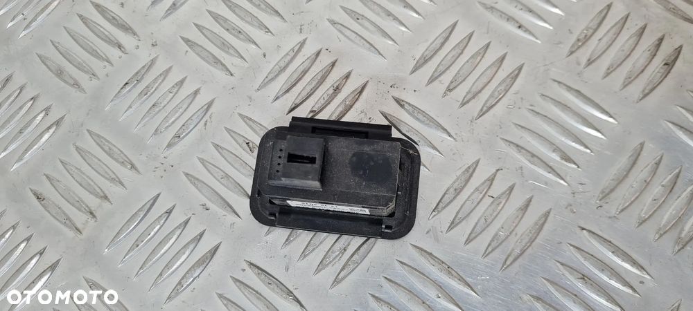AUDI A8 D4 Przełącznik Klapy - 2