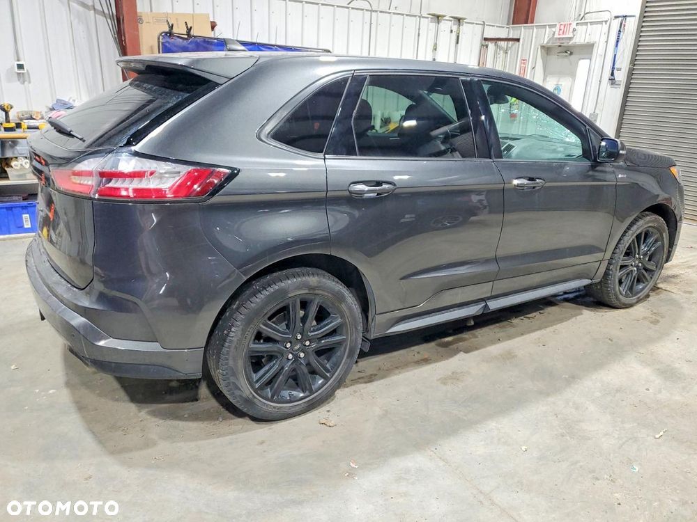 Ford Edge - 3