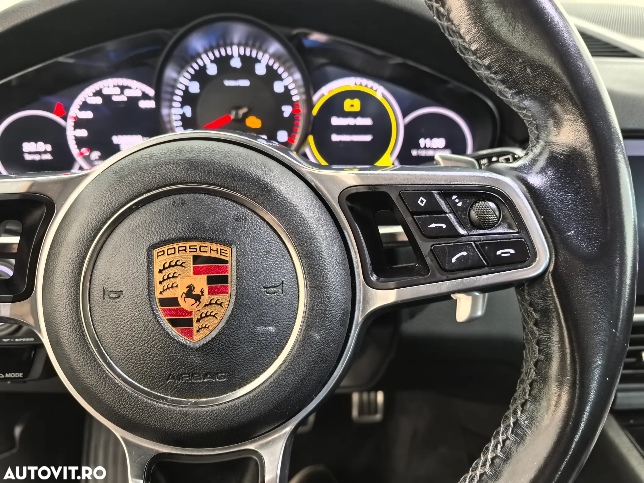 Porsche Cayenne - 13