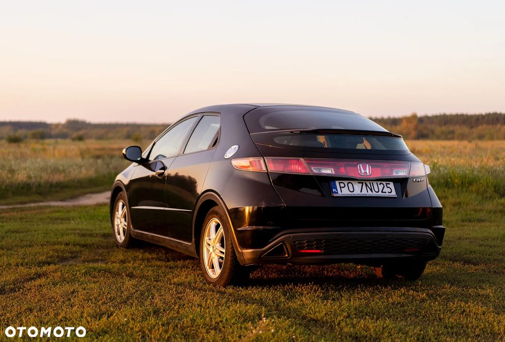 Honda Civic 1.8 Comfort - 5