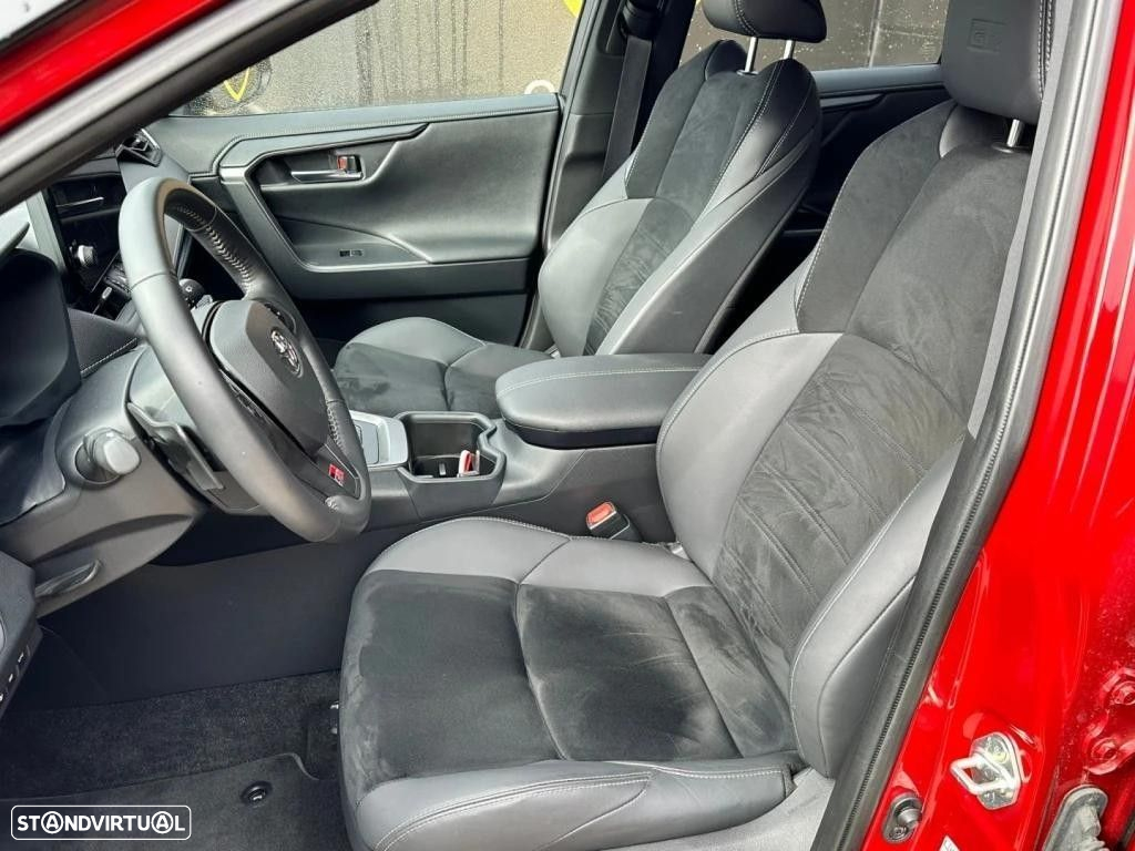 Toyota RAV4 Plug-in-Hybrid GR SPORT - 9