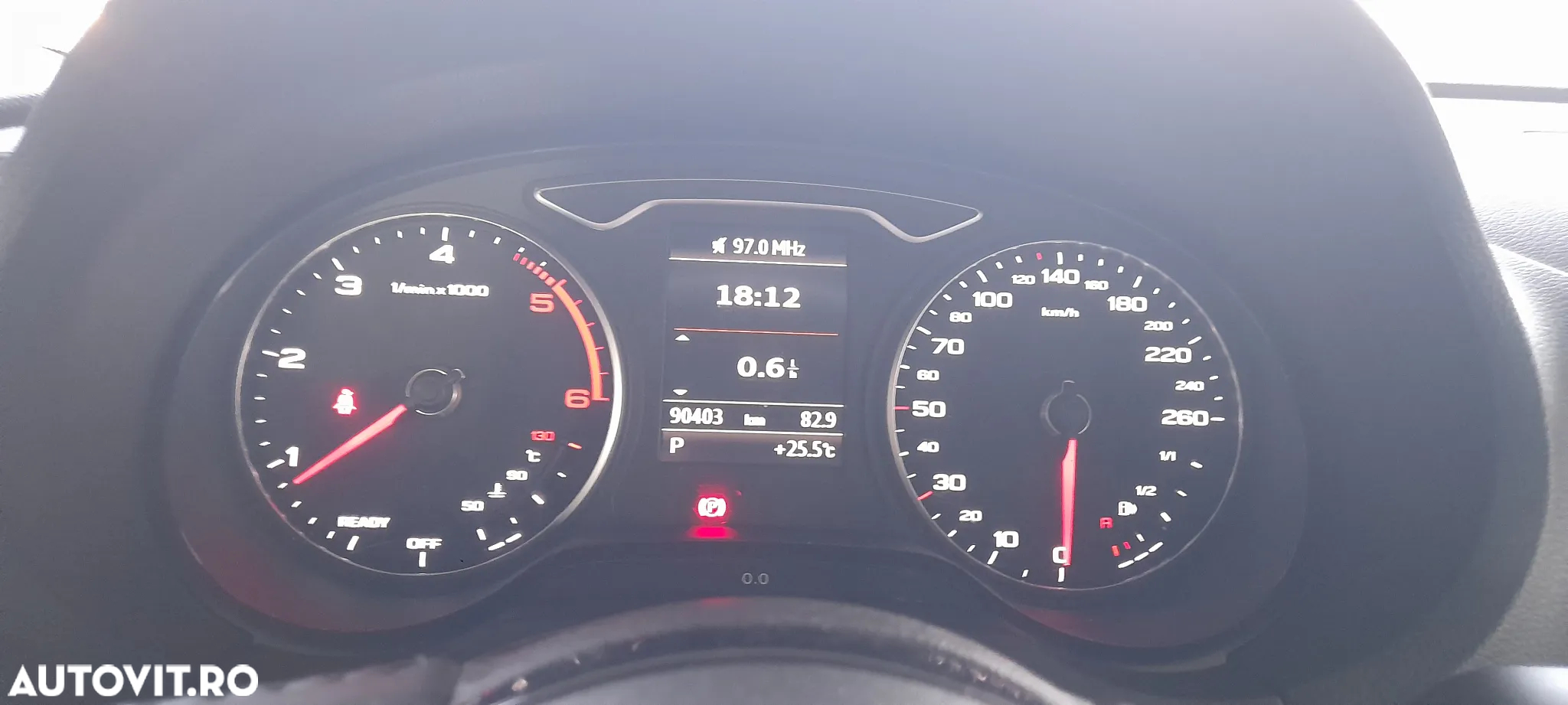 Audi A3 1.6 30 TDI S tronic Sport - 9