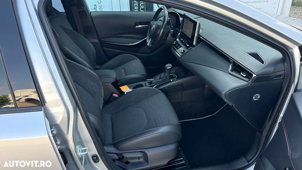 Toyota Corolla 2.0 HSD TS Exclusive - 23