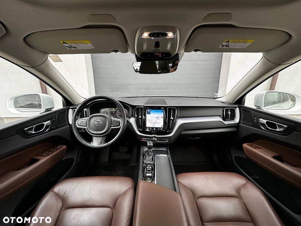 Volvo XC 60 T5 AWD Geartronic Momentum Pro - 8