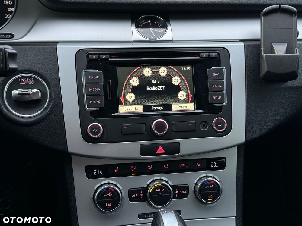 Volkswagen Passat - 10