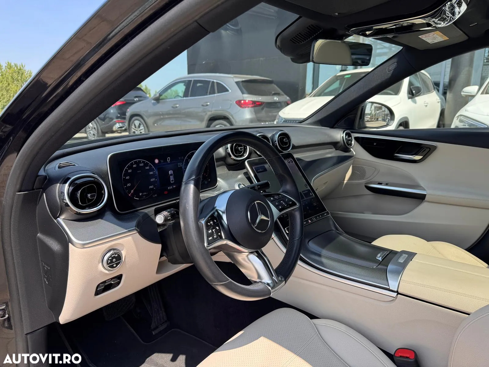 Mercedes-Benz C - 12