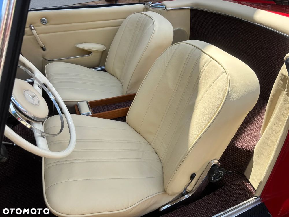 Mercedes-Benz SL - 33