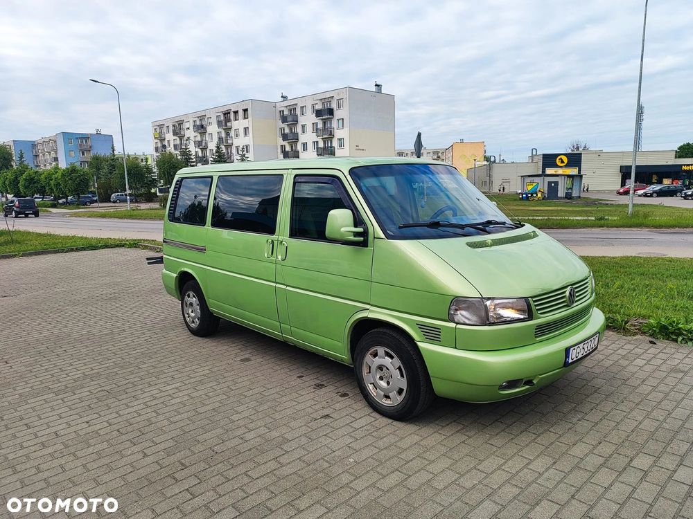 Volkswagen Multivan - 1