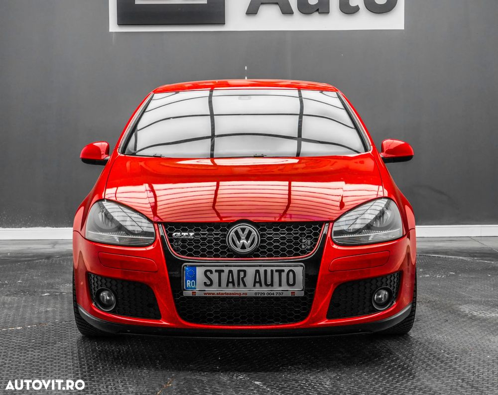 Volkswagen Golf 2.0 FSI GTI - 3