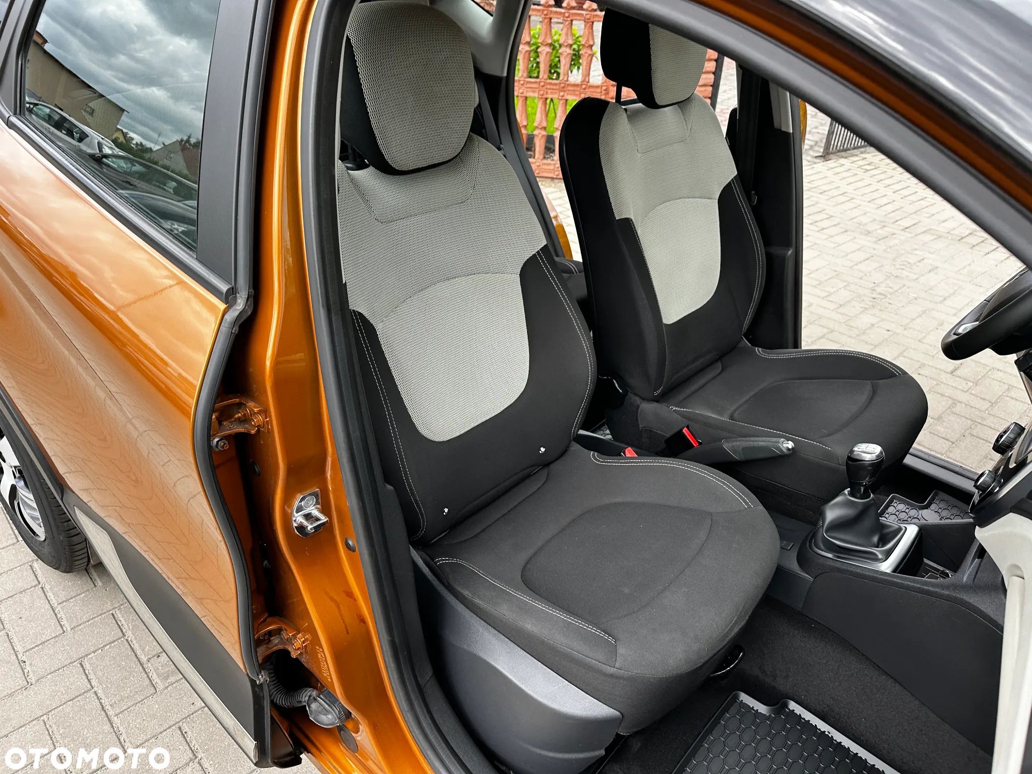 Renault Captur - 21