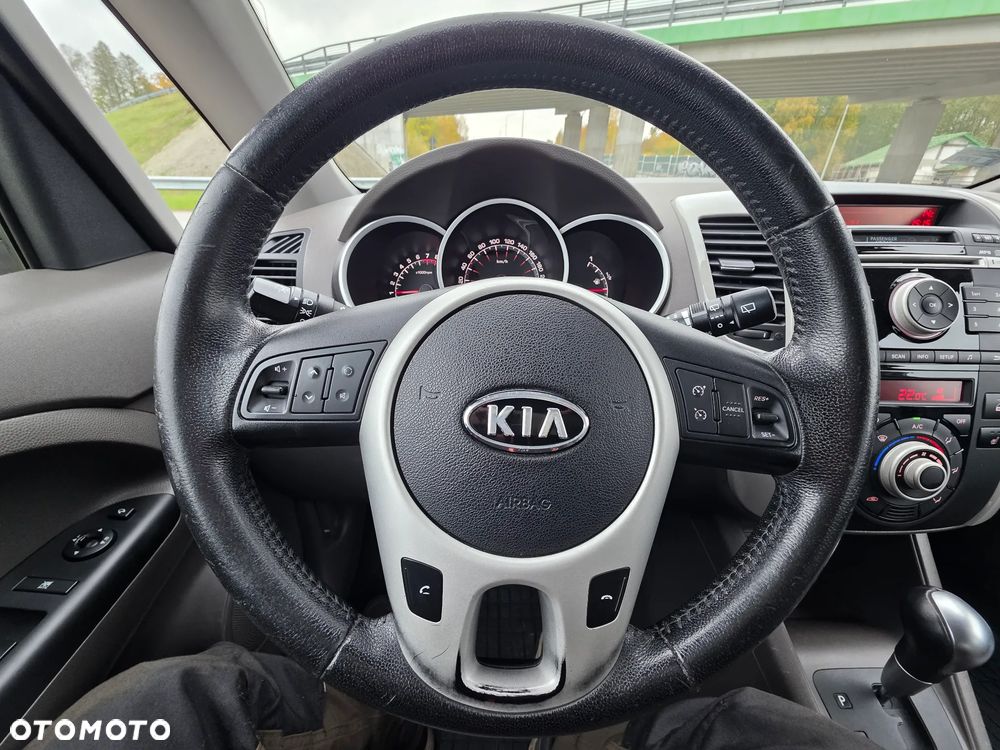 Kia Venga 1.6 CVVT Automatik Platinum Edition - 24