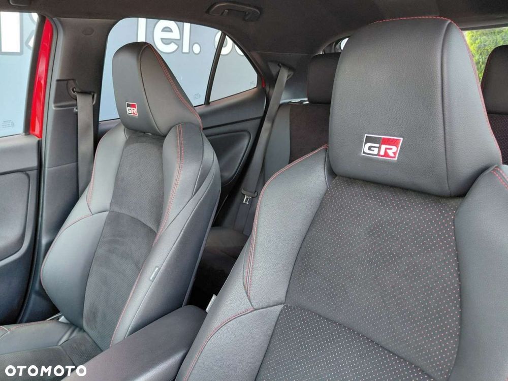 Toyota Yaris Cross - 16