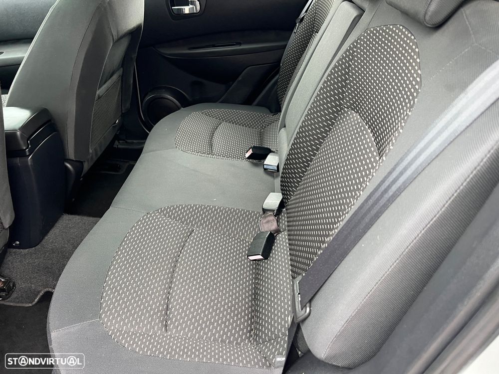 Nissan Qashqai 2.0 dCi Tekna Premium P.Castanha 17 - 16