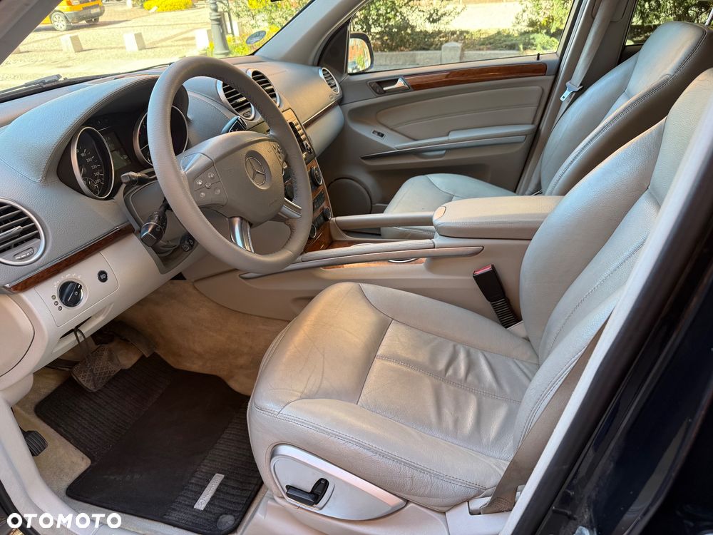 Mercedes-Benz GL 320 CDI 4Matic 7G-TRONIC - 11