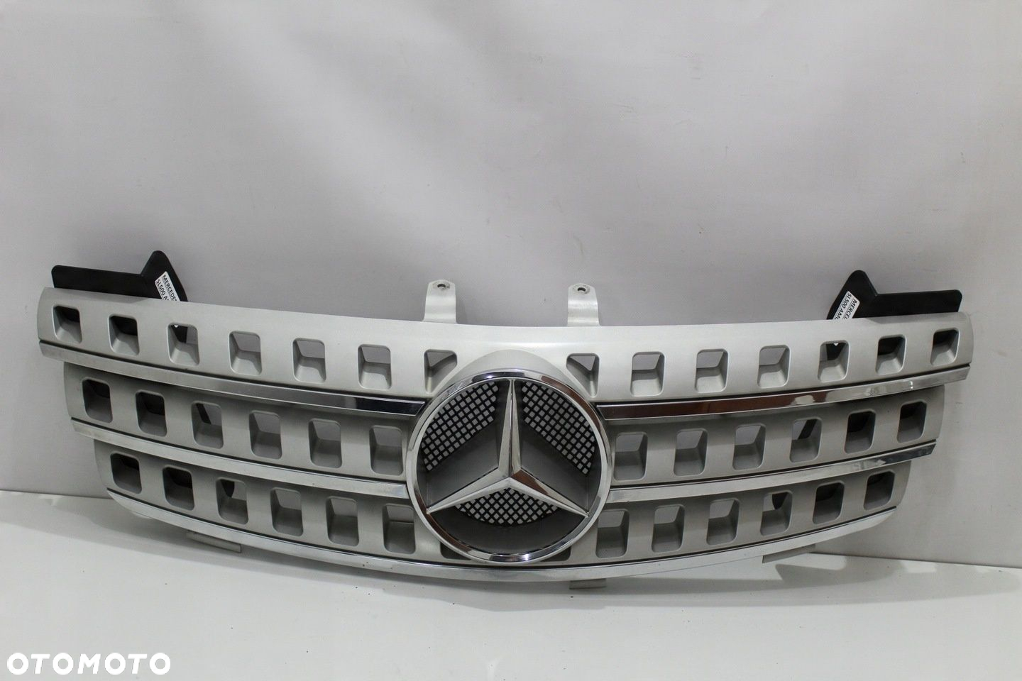 Atrapa chłodnicy Grill zderzaka AMG Oryginał Mercedes W164 ML A1648800323 - 13