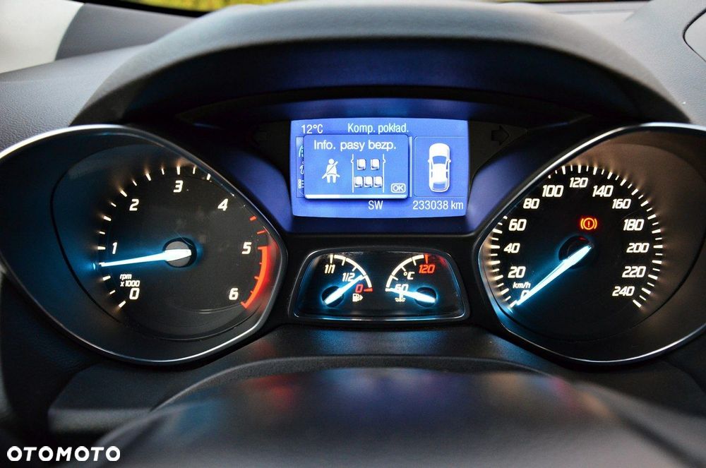 Ford Kuga - 39