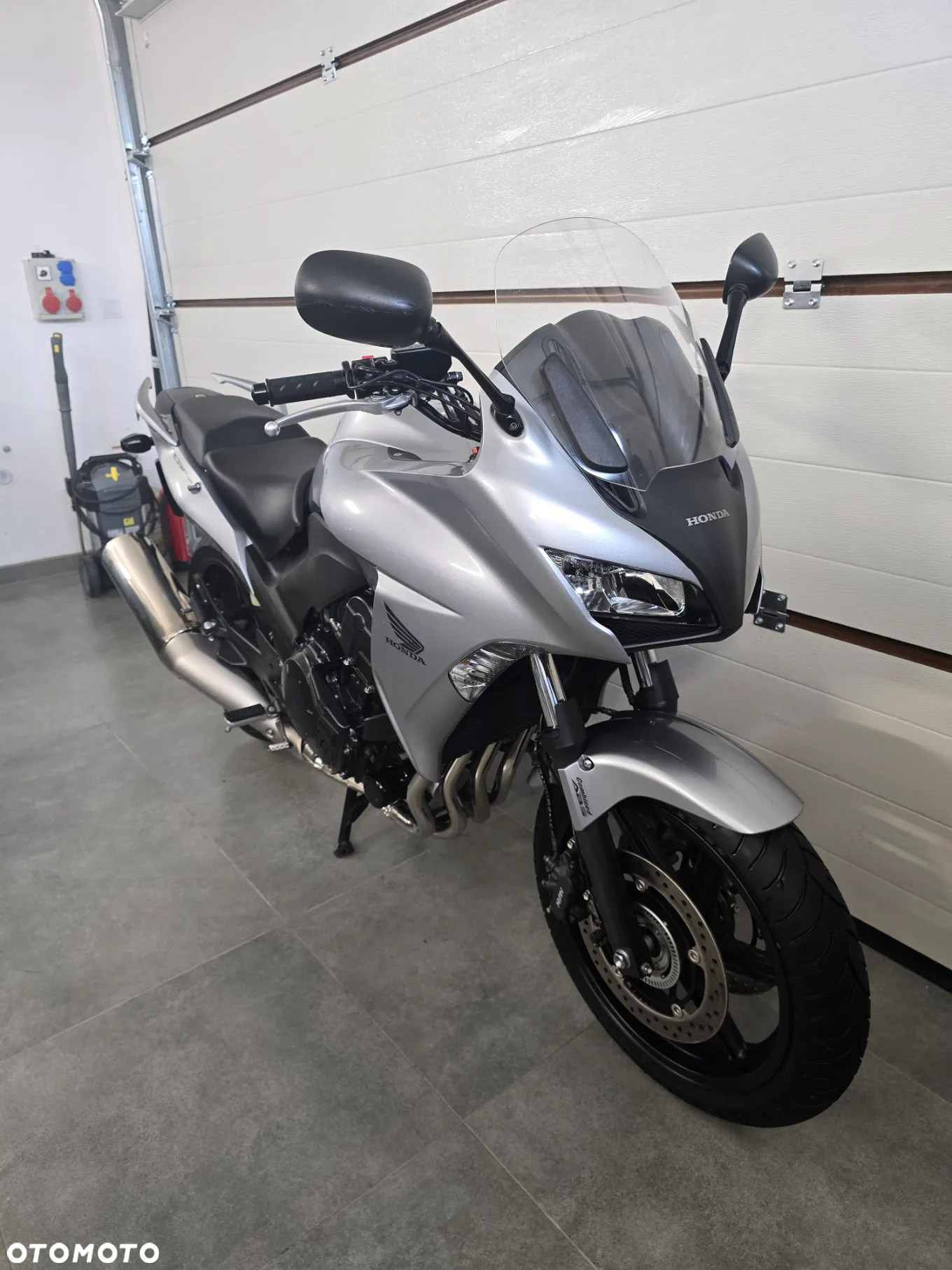 Honda CBF - 2