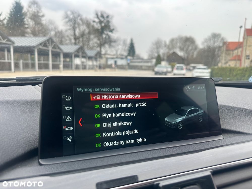 BMW Seria 3 320d Luxury Line - 29