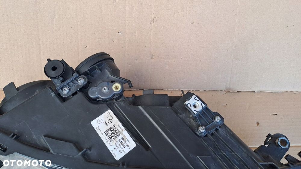 VW T-CROSS 2GM941006A PRAWA LAMPA ZWYKŁA UŻYWANA - 5