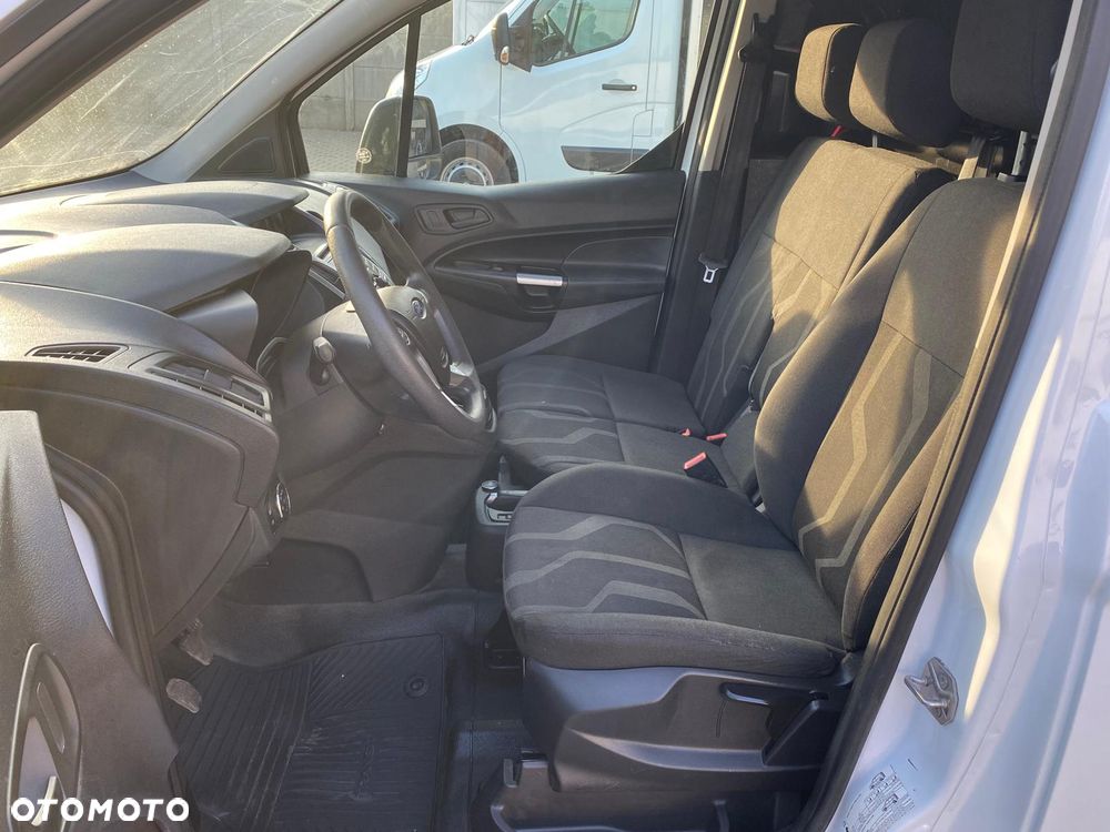 Ford CONNECT - 9