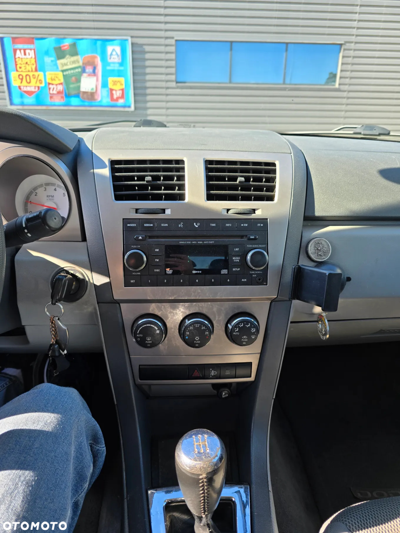 Dodge Avenger 2.0 SE - 16