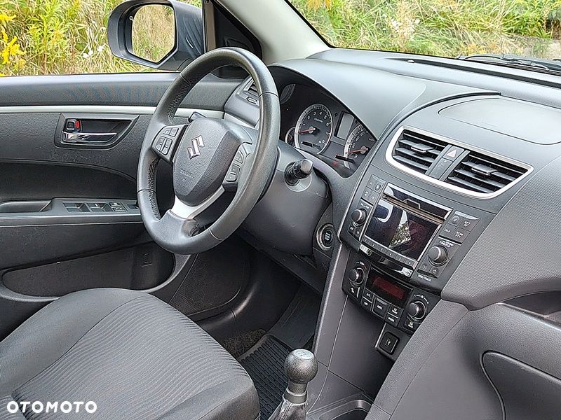 Suzuki Swift 1.2 Premium - 8