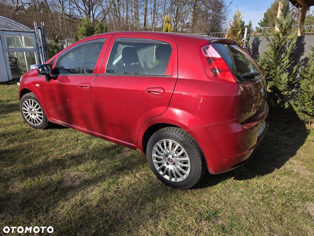 Fiat Grande Punto - 4