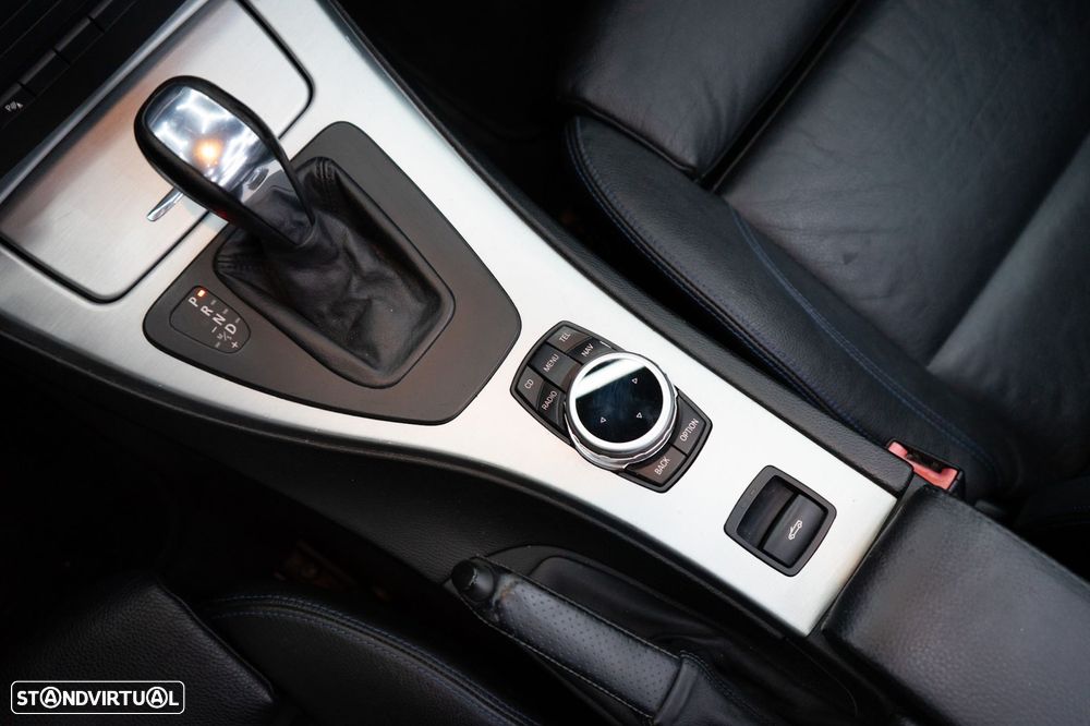 BMW 320 d Cabrio Auto - 35