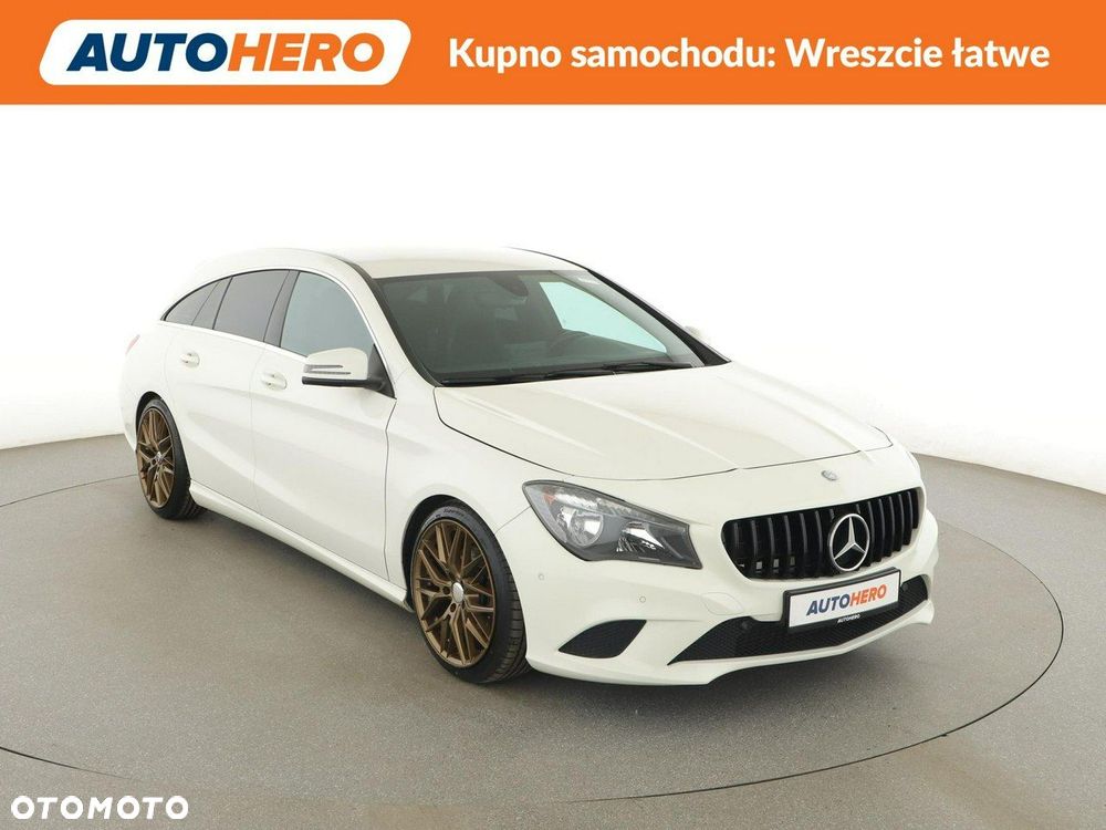 Mercedes-Benz CLA 180 Urban - 11