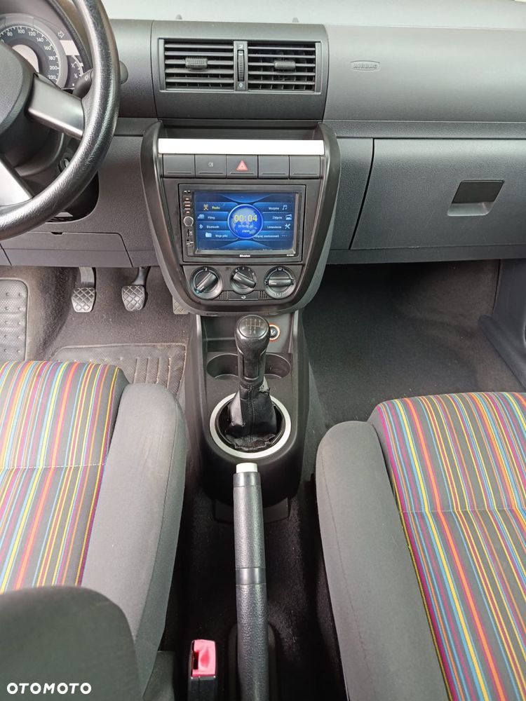 Volkswagen Fox 1.2 - 8