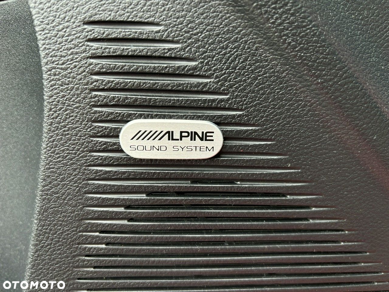 Dodge Challenger - 16