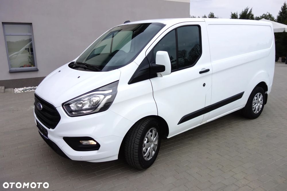 Ford Transit Custom Automat 2.0 Ecoblue 130 KM L1H1 Klima - 18