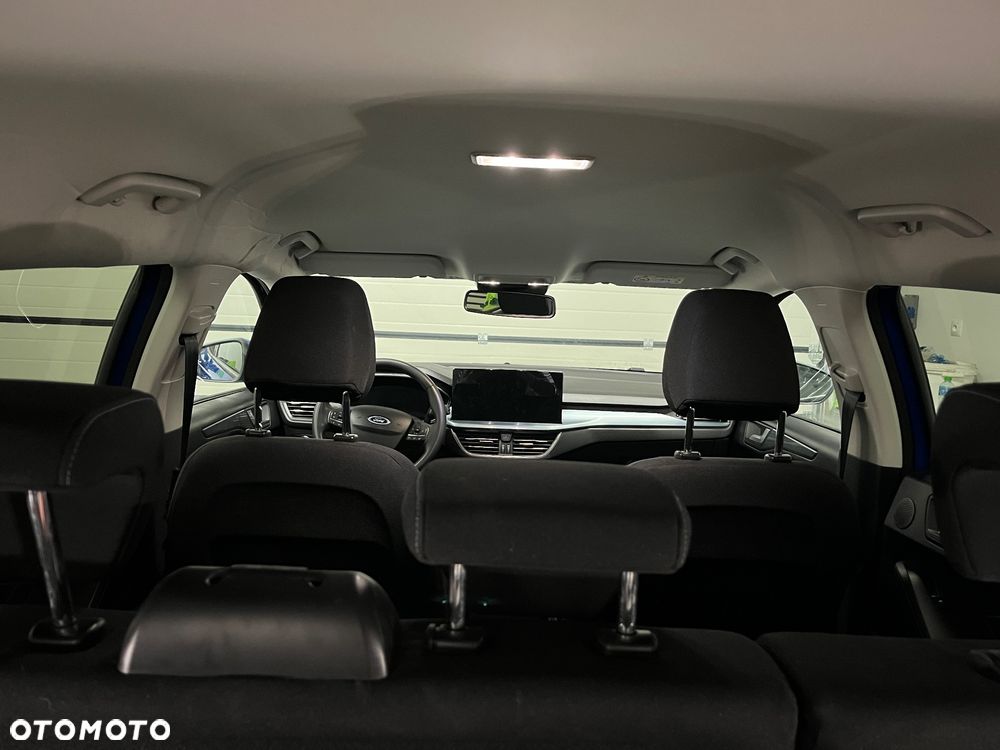 Ford Focus 1.0 EcoBoost Hybrid ACTIVE X - 26