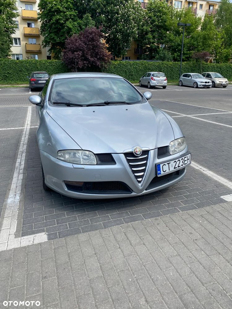 Alfa Romeo GT 1.9JTD 16V Distinctive - 1
