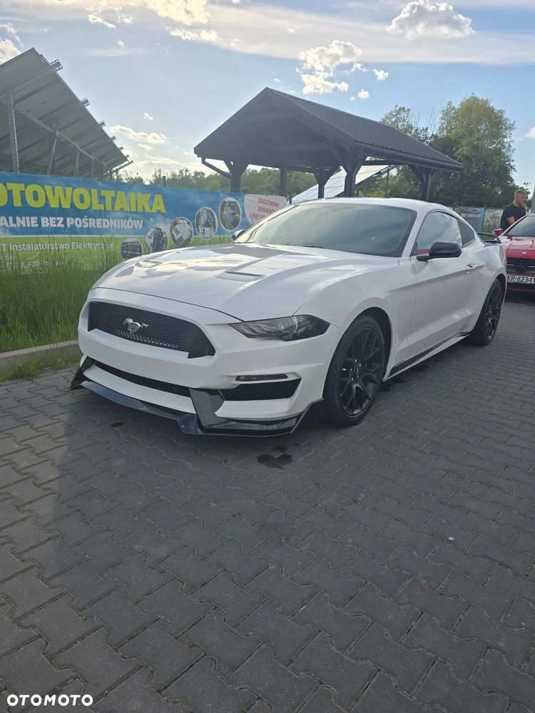 Ford Mustang - 2