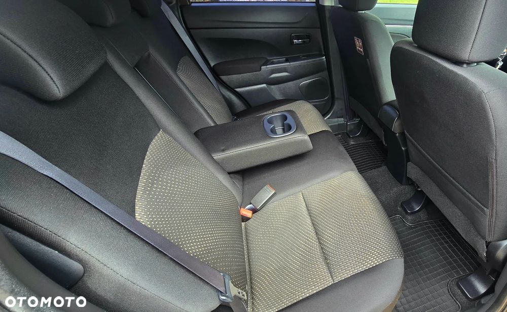 Mitsubishi ASX - 27