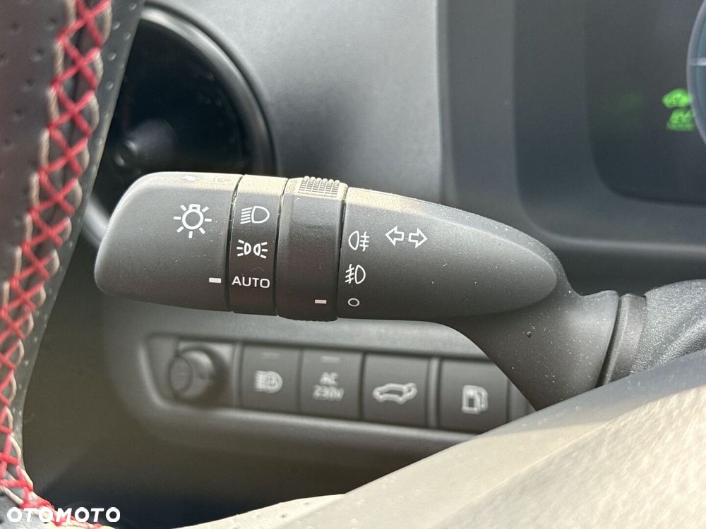 Toyota C-HR - 17