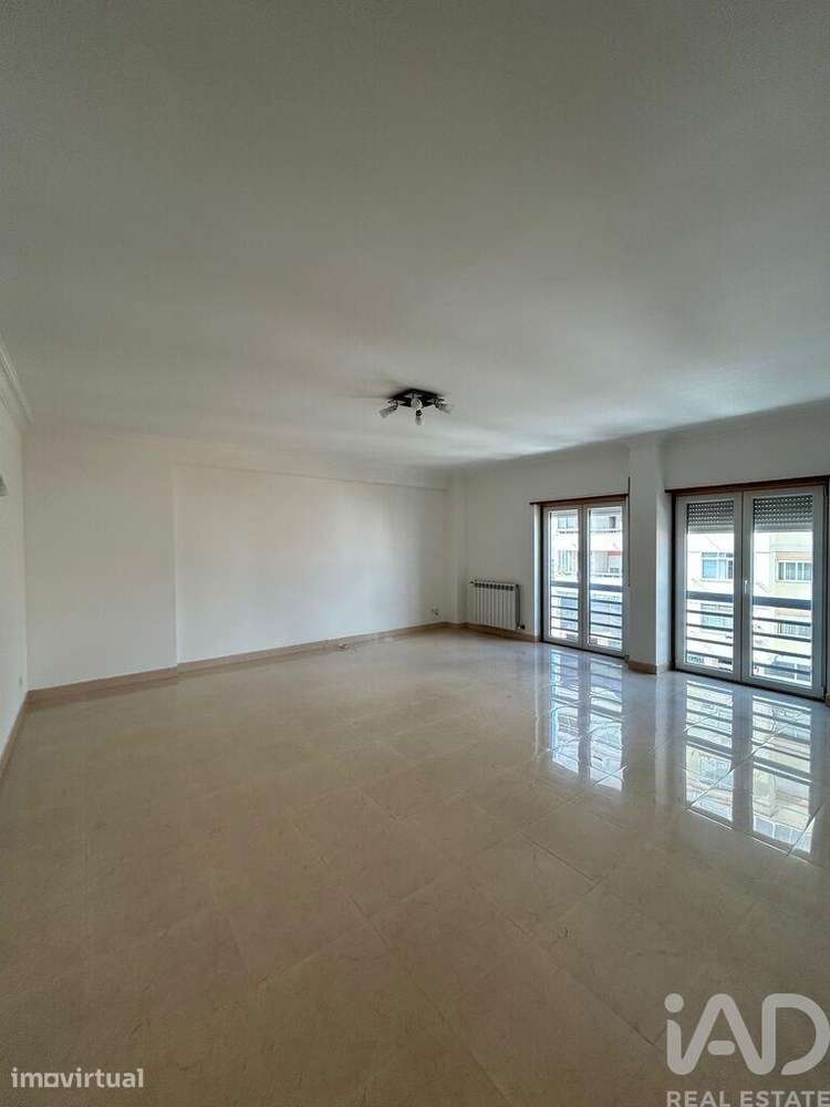 Apartamento T3 em Odivelas de 126,46 m2 - Grande imagem: 4/19