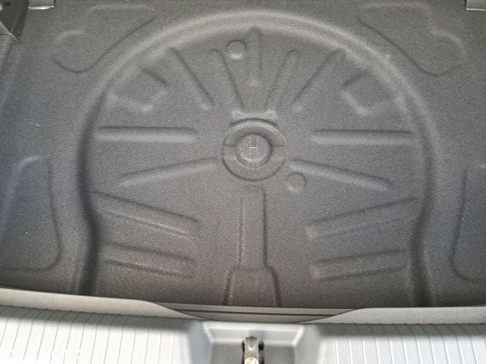Volkswagen Golf - 20