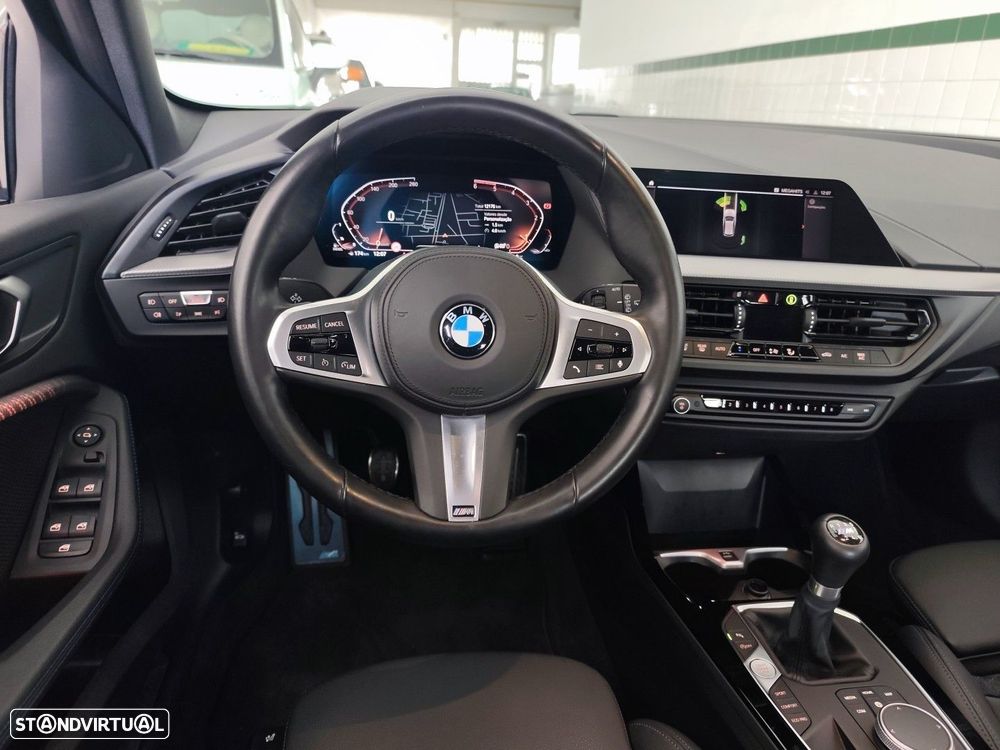 BMW 116 d Pack Desportivo M - 12
