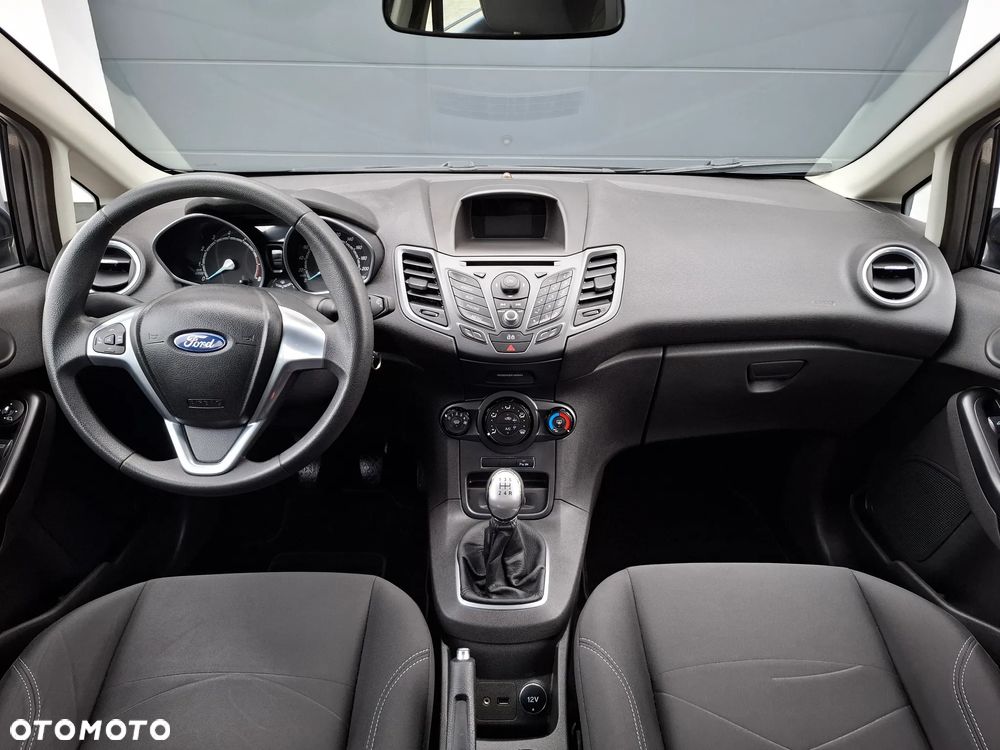 Ford Fiesta 1.25 Champions Edition - 17