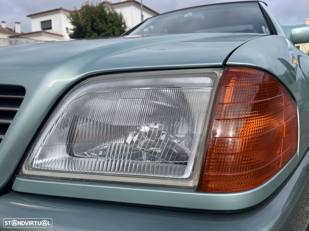 Mercedes-Benz SL 500 Standard - 13