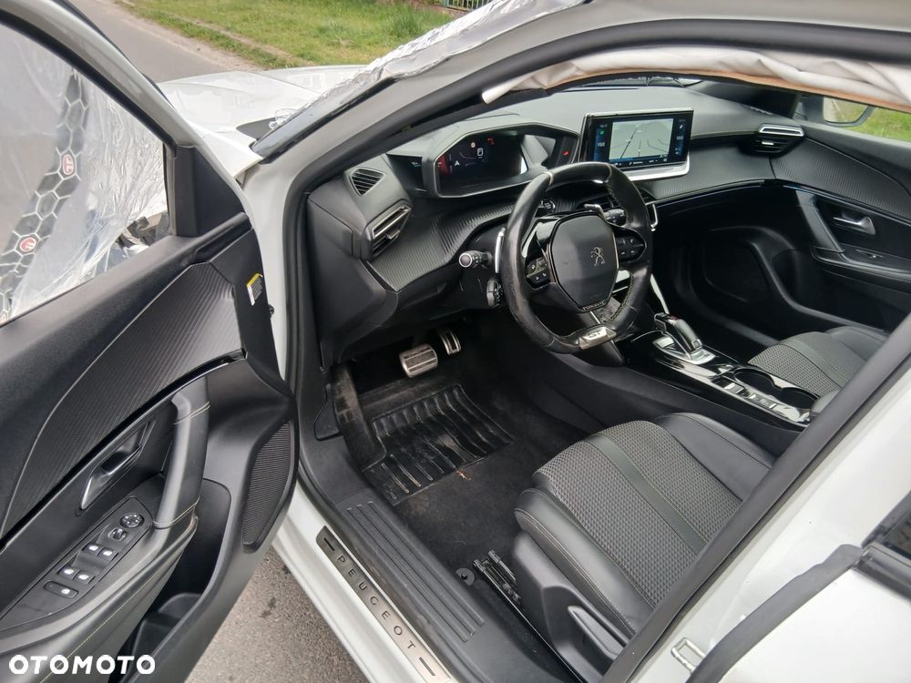 Peugeot 2008 1.2 PureTech GT S&S EAT8 - 21