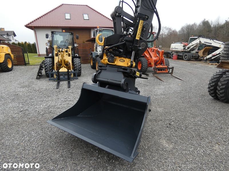 Volvo EW140D ROTOTILT ZE SZCZYPCAMI / Sprowadzona / - 27