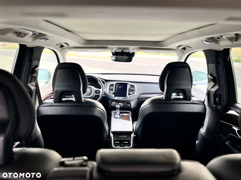 Volvo XC 90 T6 AWD Momentum 7os - 27