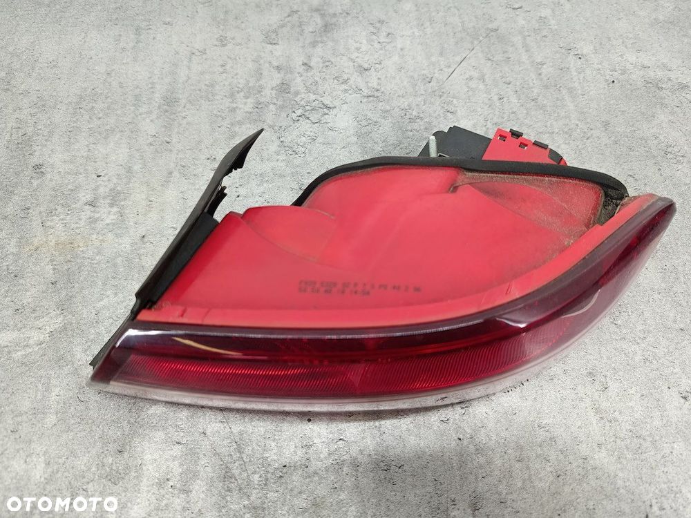 LAMPA TYLNA PRAWA ALFA ROMEO 159 F9395328 KOMBI - 2